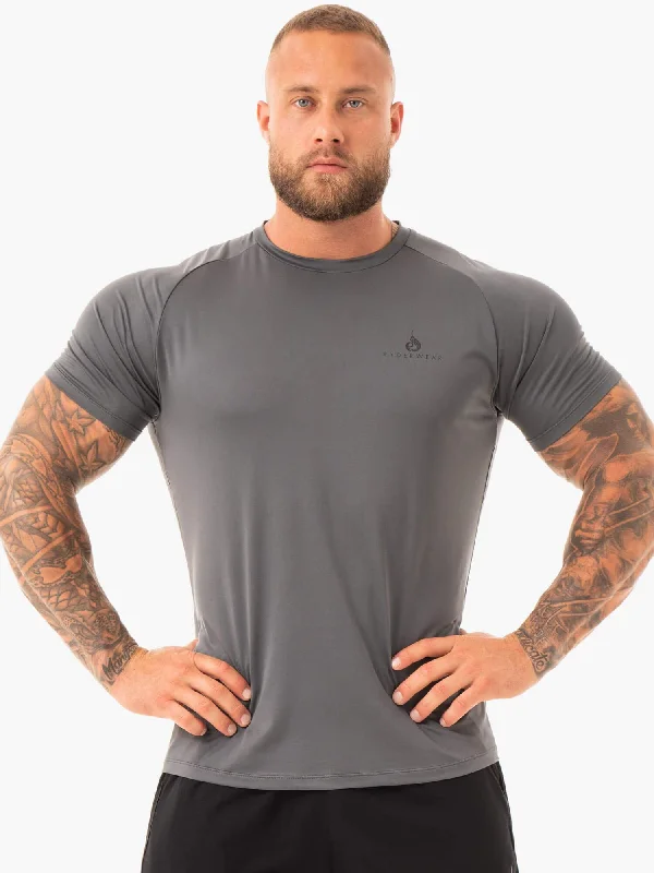 Men's short-sleeve casual ribbed shirt-Breeze T-Shirt - Charcoal